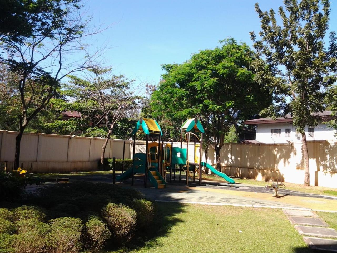 Cozy 2Br Staycation With Balcony Chateau Elysee For 4-6 Pax Paranaque City Exterior photo
