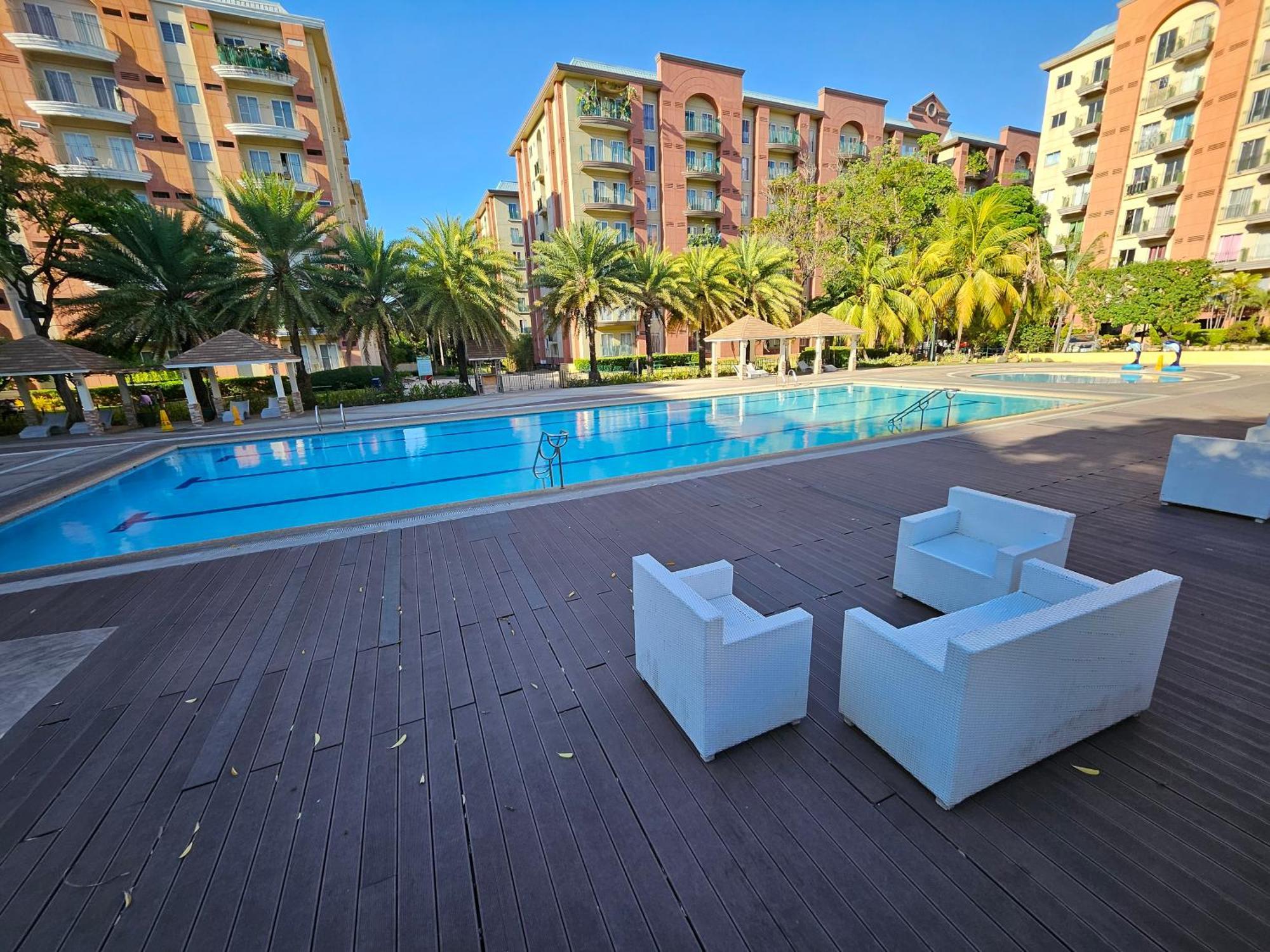 Cozy 2Br Staycation With Balcony Chateau Elysee For 4-6 Pax Paranaque City Exterior photo
