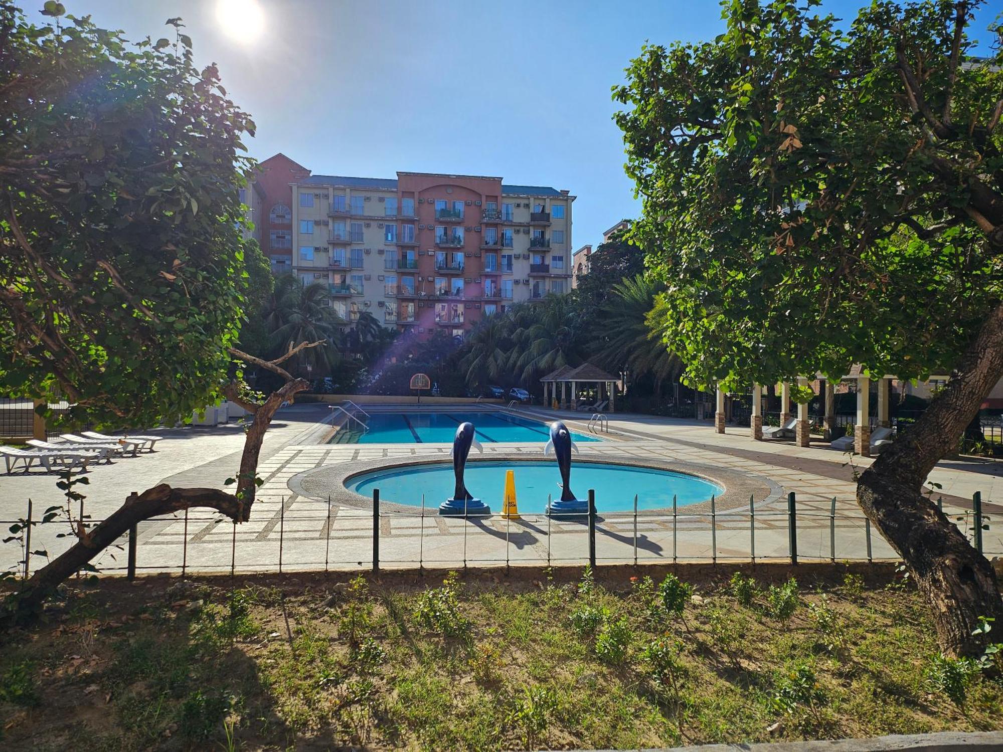 Cozy 2Br Staycation With Balcony Chateau Elysee For 4-6 Pax Paranaque City Exterior photo