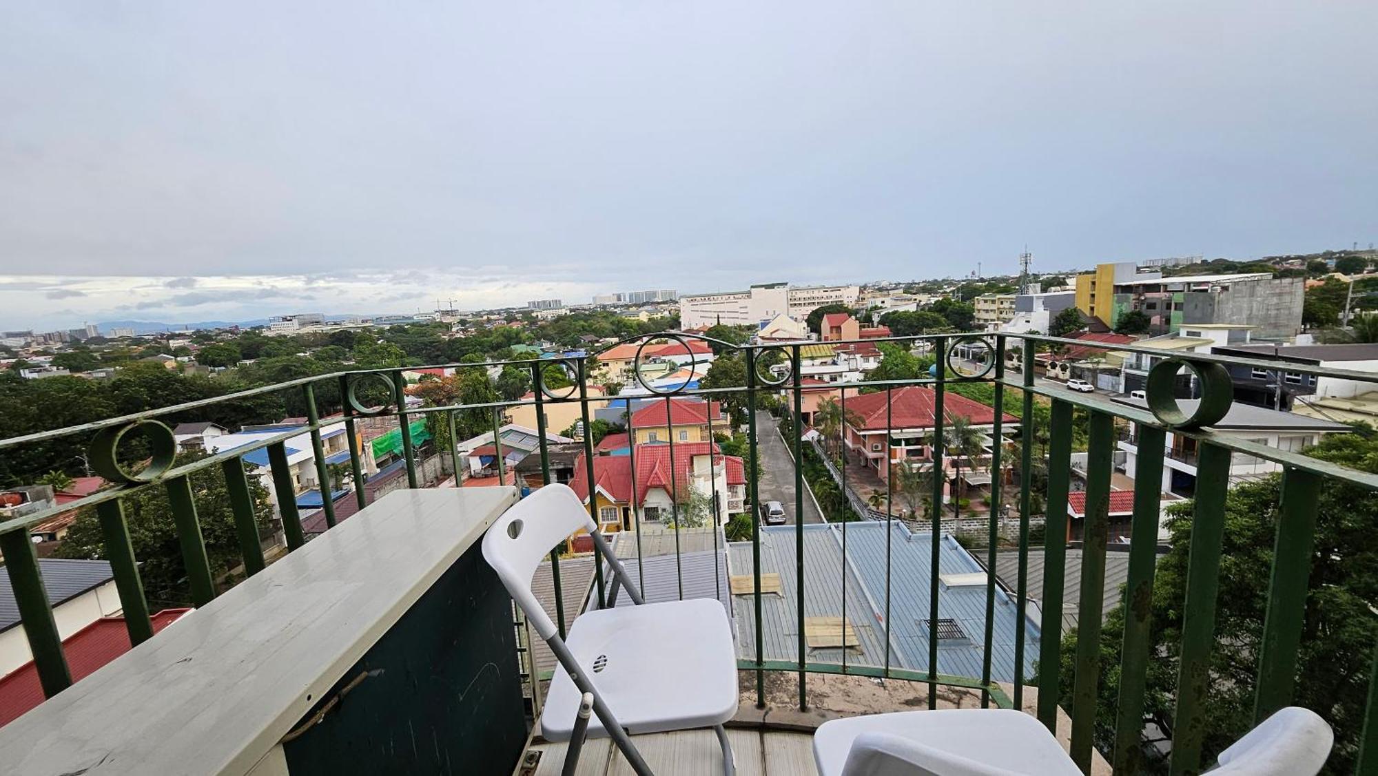 Cozy 2Br Staycation With Balcony Chateau Elysee For 4-6 Pax Paranaque City Exterior photo